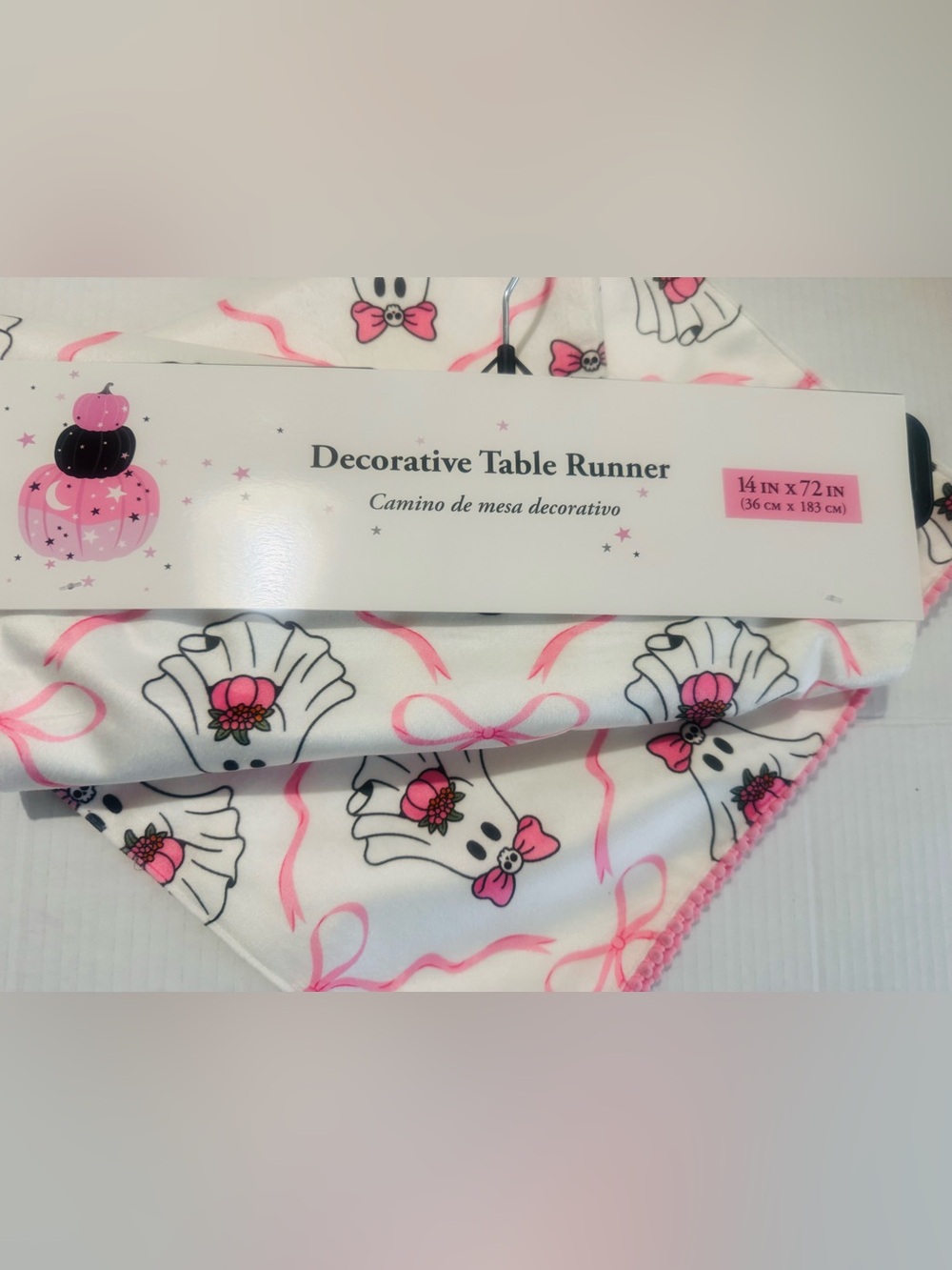 Halloween Decorative Table Runner with Pink Bow pumpkin & ghost Print BNWT